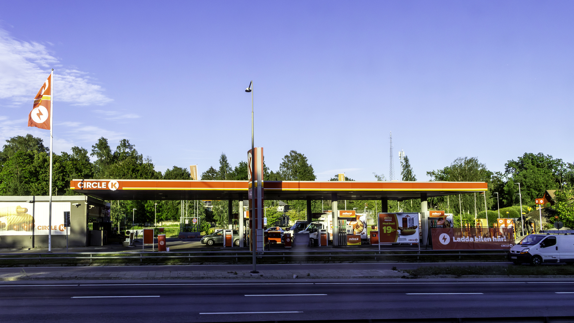 Sweden Backs Five-Year Penalty Tax on Petrol and Diesel Cars